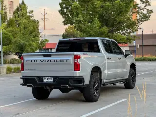 2019 Chevrolet SILVERADO 1500 CREW CAB