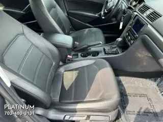 2017 Volkswagen PASSAT