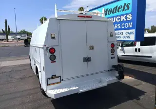 2017 Chevrolet EXPRESS COMMERCIAL CUTAWAY