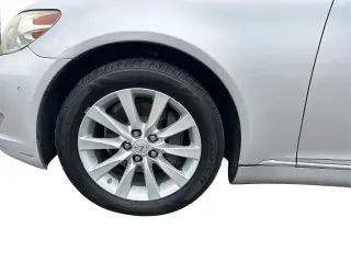2010 Lexus LS