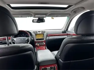 2010 Lexus LS