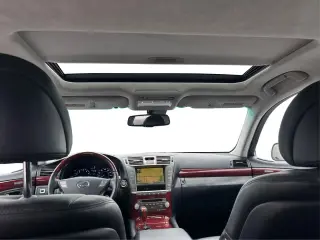 2010 Lexus LS