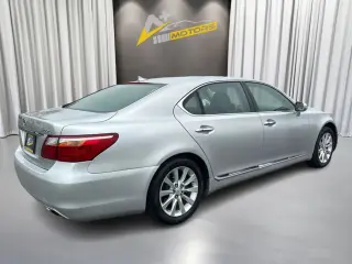 2010 Lexus LS