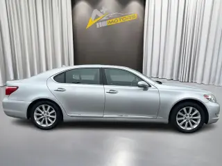2010 Lexus LS