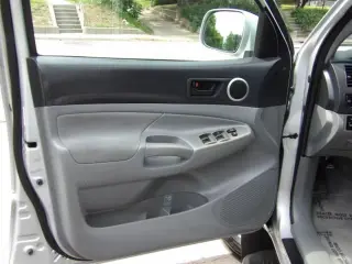 2005 TOYOTA TACOMA DOUBLE CAB