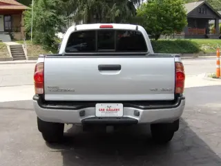 2005 TOYOTA TACOMA DOUBLE CAB