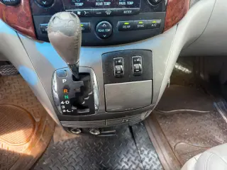 2005 Toyota SIENNA