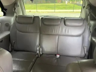 2005 Toyota SIENNA