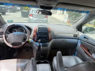 2005 Toyota SIENNA