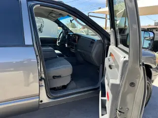 2006 DODGE RAM 2500 MEGA CAB