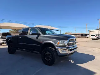 2015 RAM 2500 CREW CAB