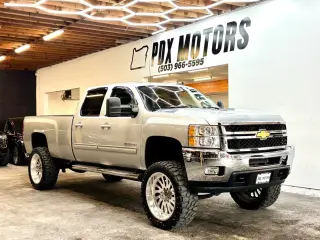 2014 Chevrolet SILVERADO 3500 HD CREW CAB