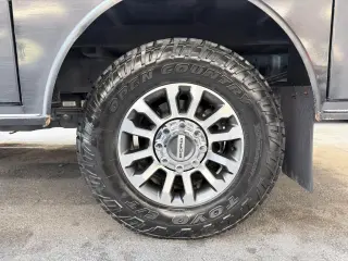 2023 Ford F250 SUPER DUTY CREW CAB