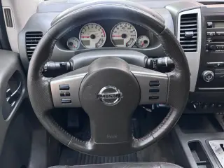 2012 Nissan FRONTIER CREW CAB