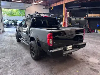 2012 Nissan FRONTIER CREW CAB
