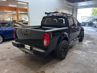 2012 Nissan FRONTIER CREW CAB