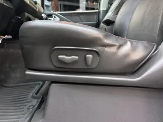 2012 Nissan FRONTIER CREW CAB