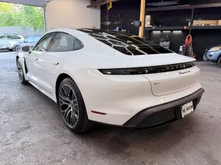 2021 Porsche TAYCAN