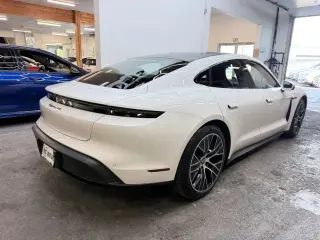 2021 Porsche TAYCAN