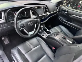 2017 Toyota HIGHLANDER