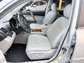 2013 Toyota HIGHLANDER