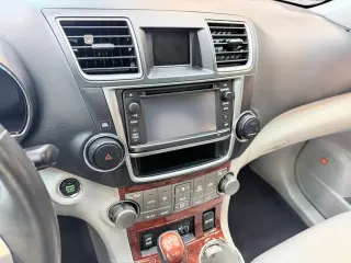 2013 Toyota HIGHLANDER