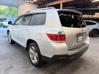 2013 Toyota HIGHLANDER