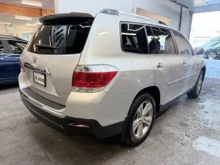 2013 Toyota HIGHLANDER