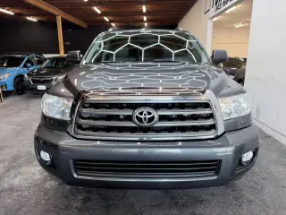 2016 Toyota SEQUOIA