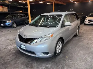 2014 Toyota SIENNA
