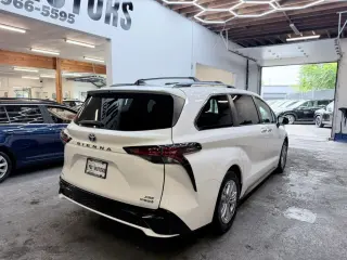 2022 Toyota SIENNA