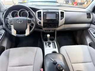 2015 Toyota TACOMA DOUBLE CAB