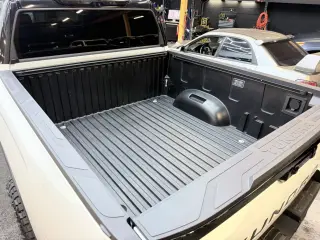 2024 Toyota TUNDRA HYBRID CREWMAX