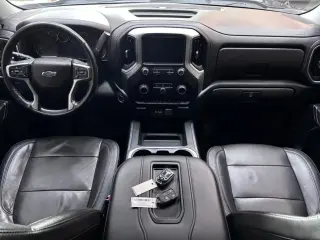2020 Chevrolet SILVERADO 1500 CREW CAB