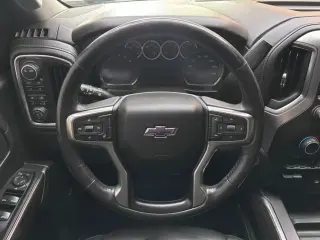 2020 Chevrolet SILVERADO 1500 CREW CAB