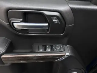 2020 Chevrolet SILVERADO 1500 CREW CAB