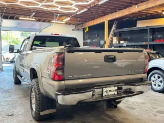 2006 Chevrolet SILVERADO 2500 HD CREW CAB