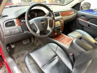 2014 Chevrolet SUBURBAN 1500