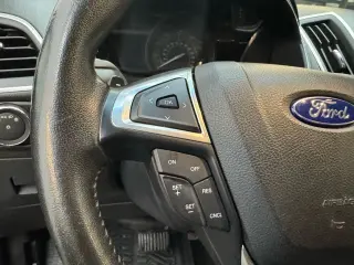 2016 Ford EDGE
