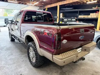 2011 Ford F350 SUPER DUTY CREW CAB