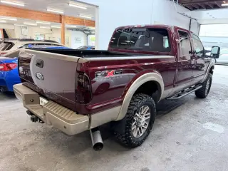 2011 Ford F350 SUPER DUTY CREW CAB