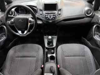 2015 Ford FIESTA