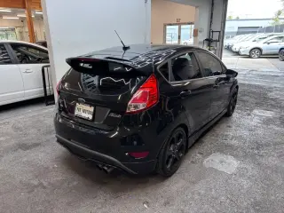 2015 Ford FIESTA