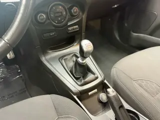 2016 Ford FIESTA