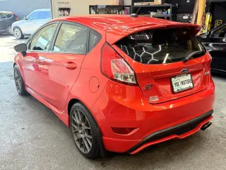 2016 Ford FIESTA