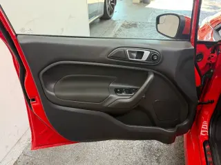 2016 Ford FIESTA