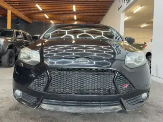 2014 Ford FOCUS ST