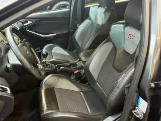 2015 Ford FOCUS ST