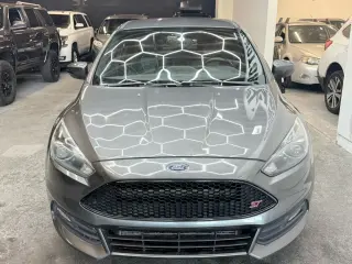 2015 Ford FOCUS ST