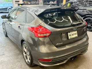 2015 Ford FOCUS ST